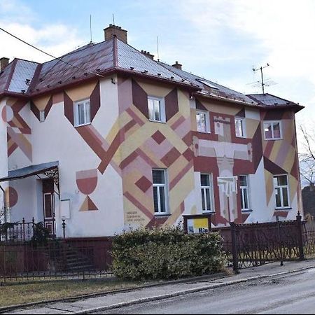 Kemp A Stanovani Na Fare Javorník Kültér fotó